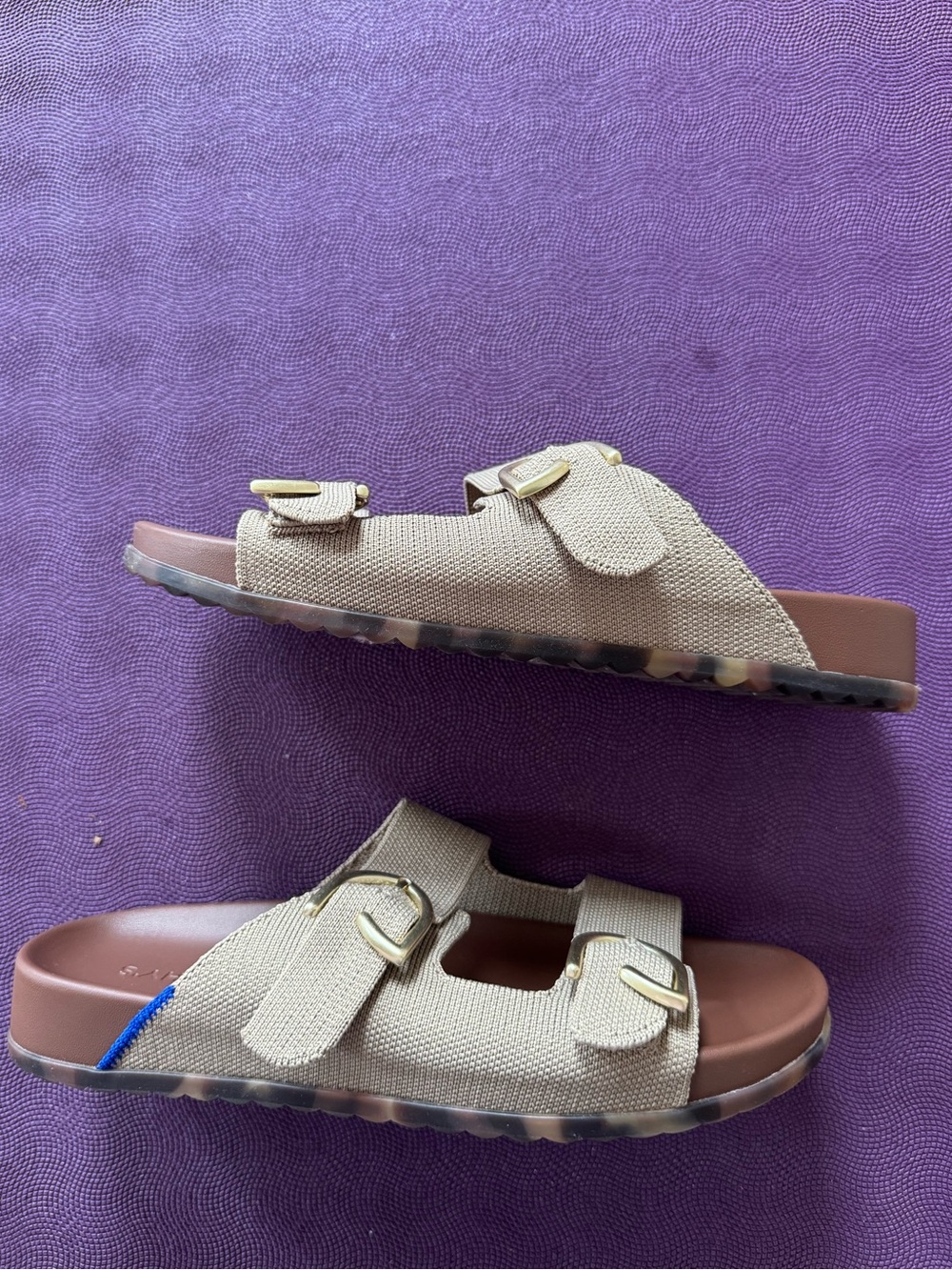 Rothy’s buckle slide sandal in the shade Dune - Picture 9 of 10